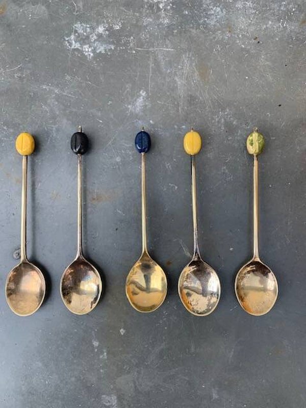 Set van 5 Harlekijn-lepeltjes , ofwel koffieboon-lepeltjes