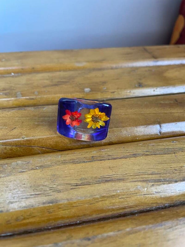 Epoxy ring met droogbloemen