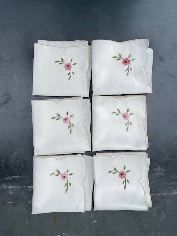 Set van 6 satijnen servetten, roze