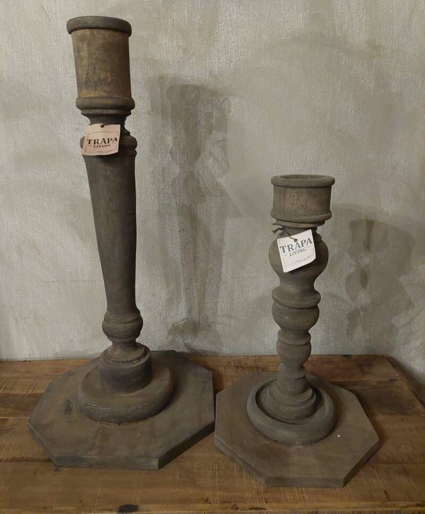 Set ven 2 Sfeervolle Houten Kandelaars