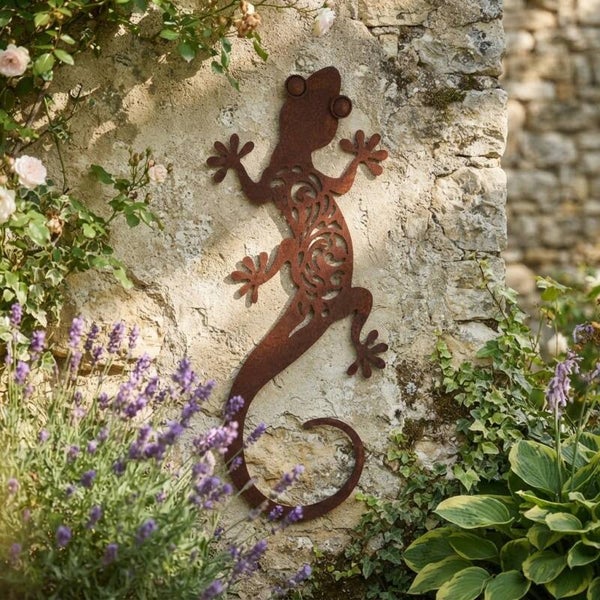 Decoratieve Roestmetalen Salamander Wandsculptuur - 21x48 cm