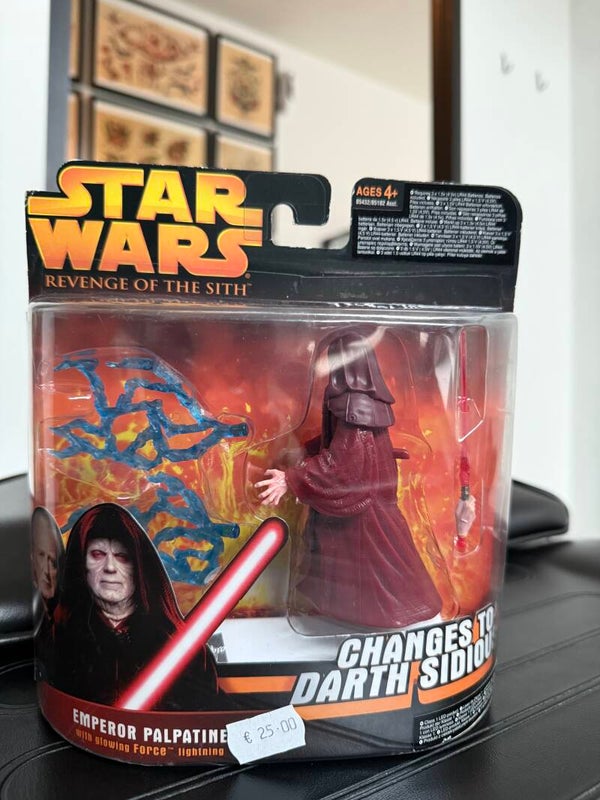 STAR WARS REVENGE OF THE SITH - EMPEROR PALPATINE CHANGES TO DARTH SIDIOUS