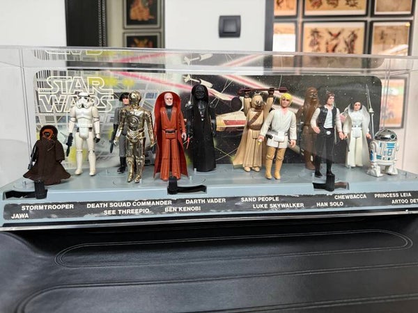 STAR WARS - FIRST 12 STAND + CASE ( ALL ORIGINAL NO REPRO )