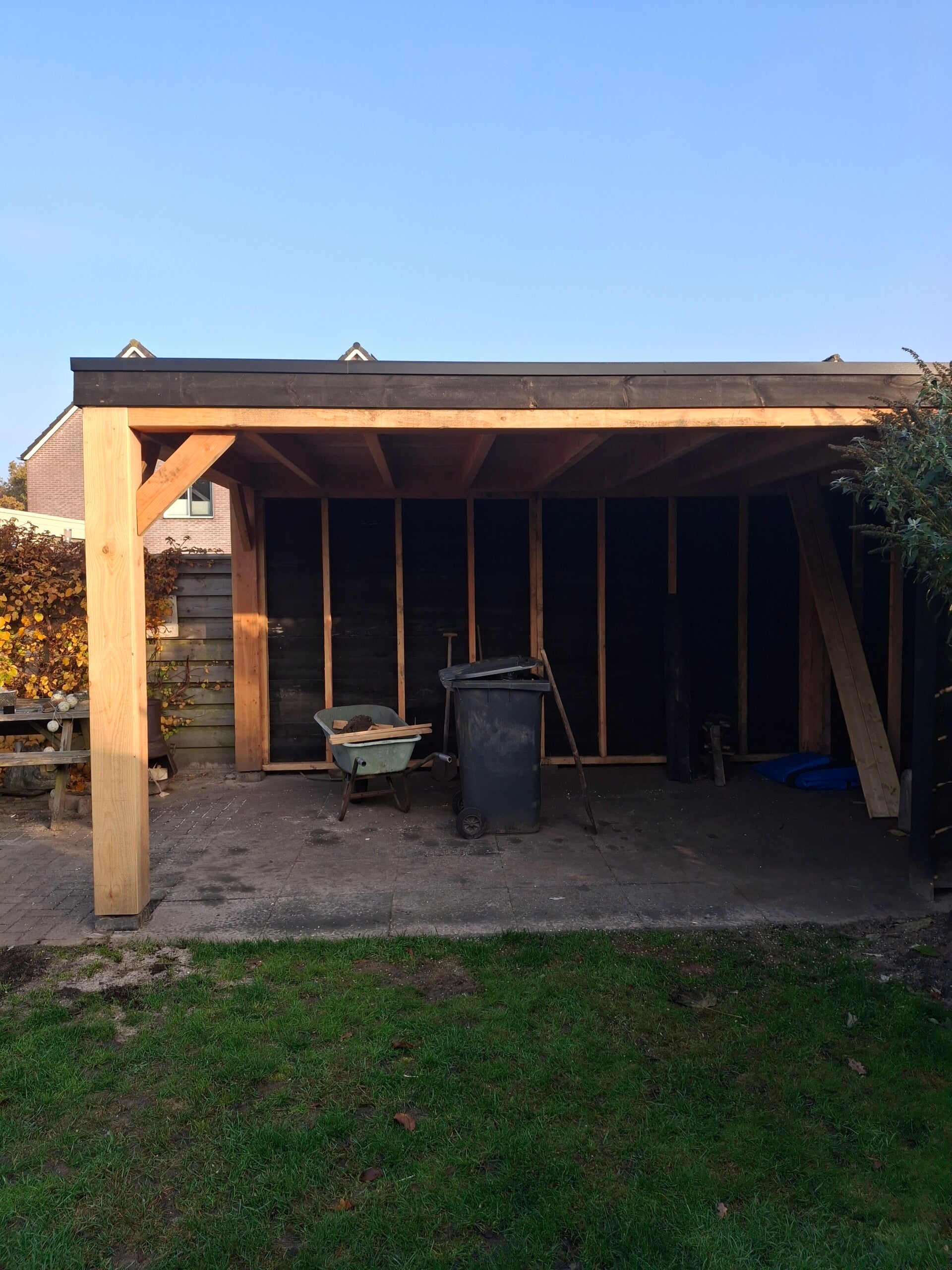 Douglas overkapping 20x20cm palen afm 3x5meter