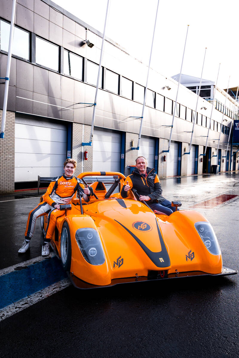 le0a8527-standard.jpg