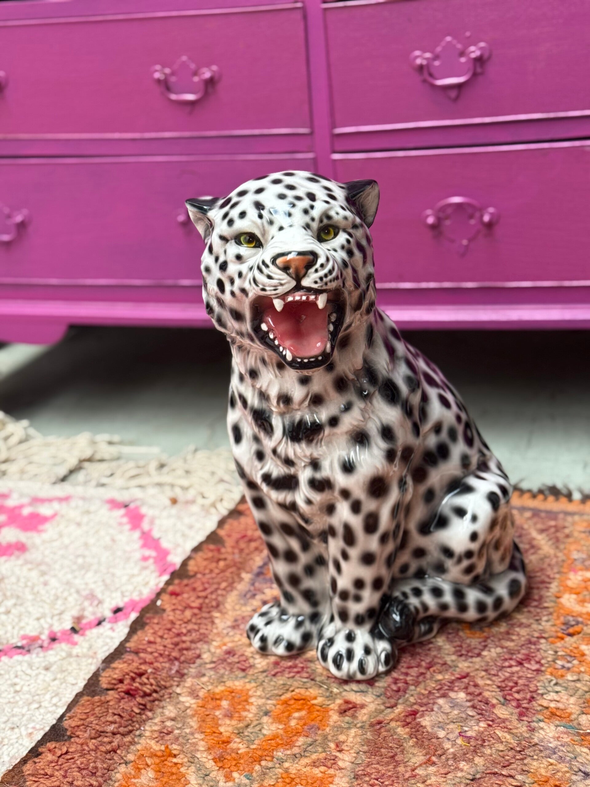 PRE-ORDER SUZY the snowleopard