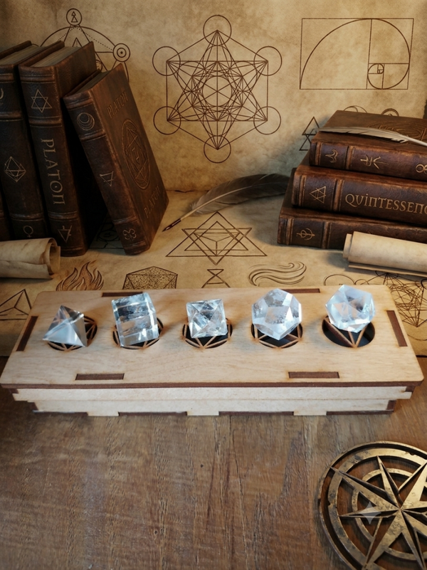 Coffret des 5 Reliques Éléments : Solides de Platon en Cristal de Roche Extra – Géométrie Sacrée