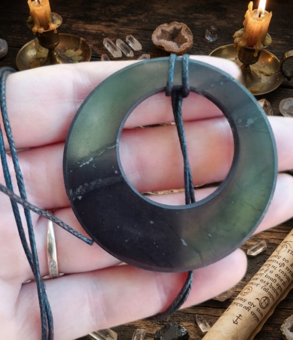 L'Ombre du Temps – Anneau de Shungite Ancestrale