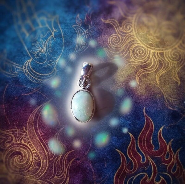 Pendentif Opale Noble d'Australie – La Larme des Dieux