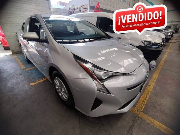 TOYOTA PRIUS SEDÁN 2017