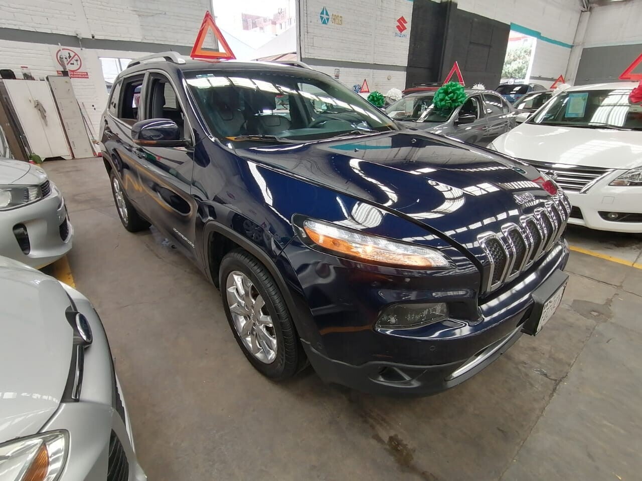 JEEP CHEROKEE LIMITED 4 X 2 2015