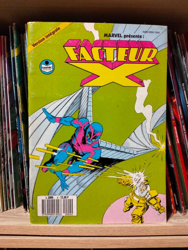 Facteur X n°4 de mars 1990  dans la collection version intégrale aux éditions SEMIC