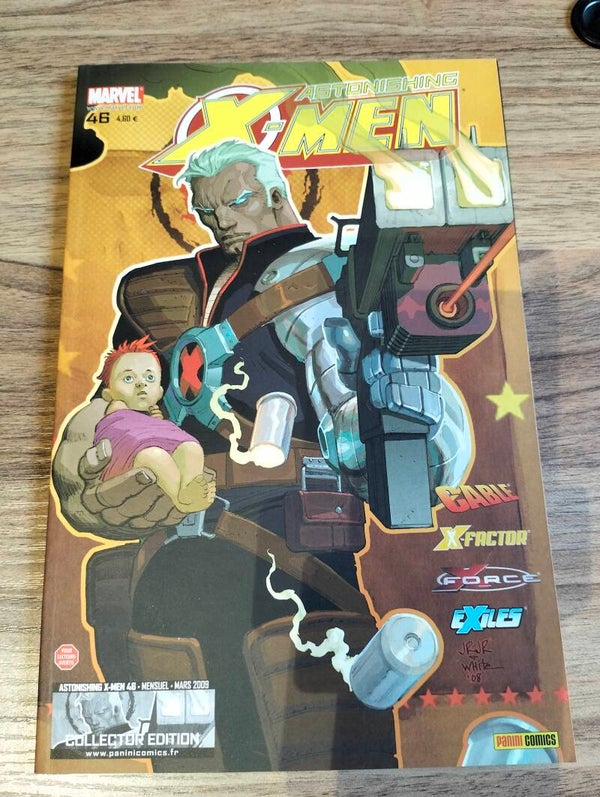 Astonishing X-Men n°46 : Anges et démons en collector éditions  paru en mars 2009 aux éditions Panini Comics