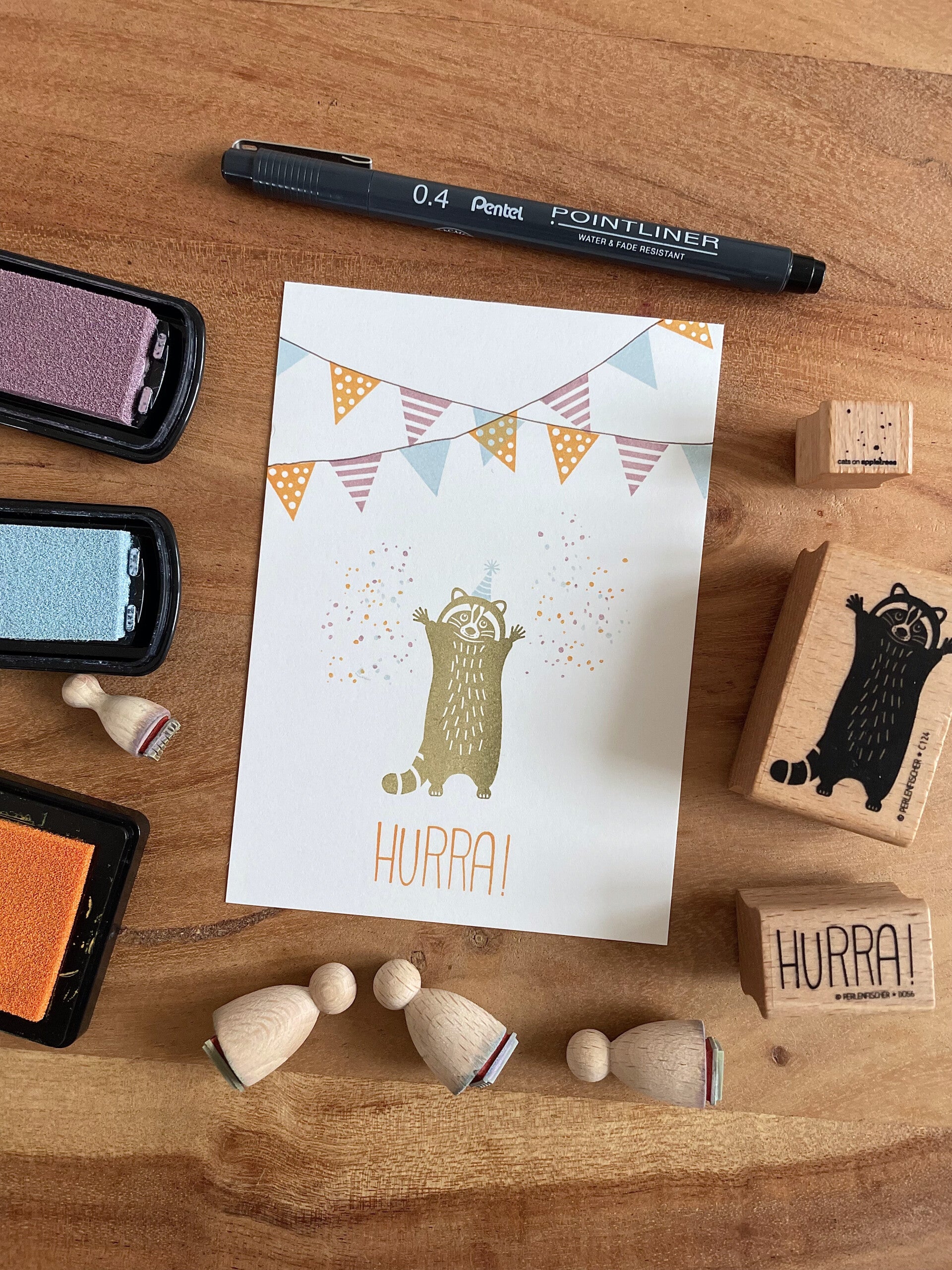 Handgestempelte Grusskarte - Hurra