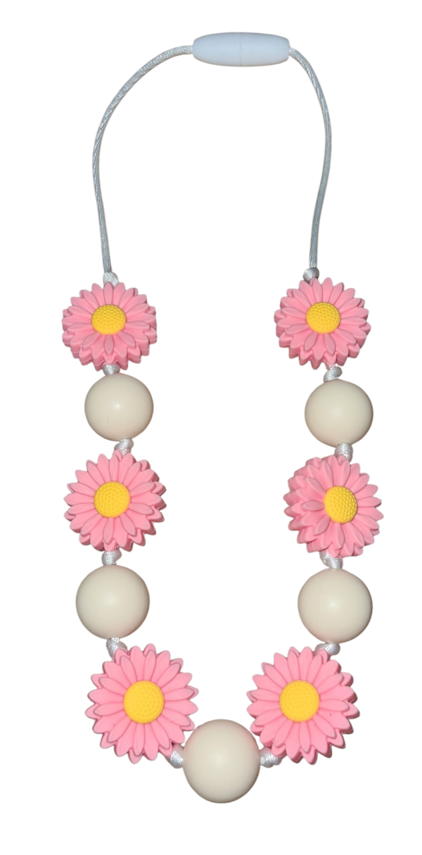 roze met geel hartje