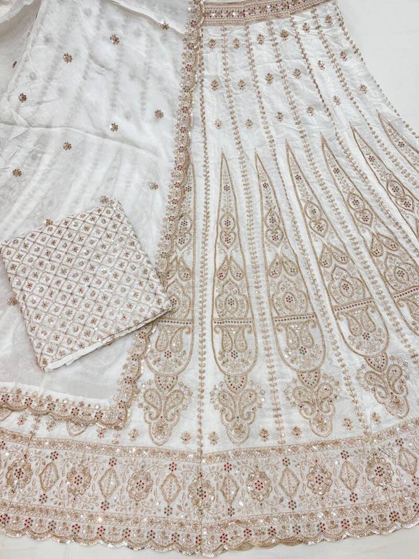 Unstitched fabric for lehnga or Anarkal