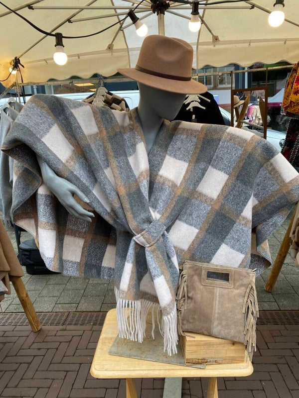 Poncho Mandy Blok Grijs