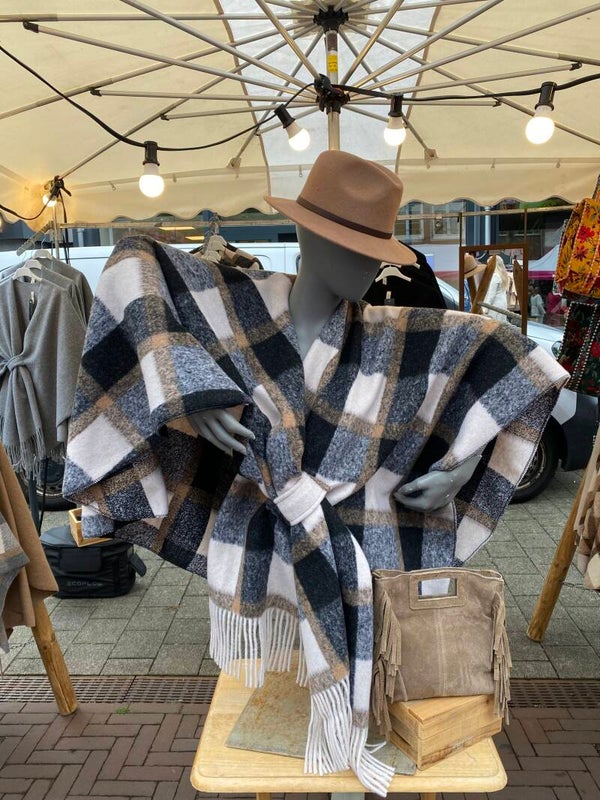 Poncho Mandy Blok Zwart