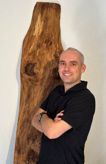 Sligns Holzschilder Mitarbeiter Simon