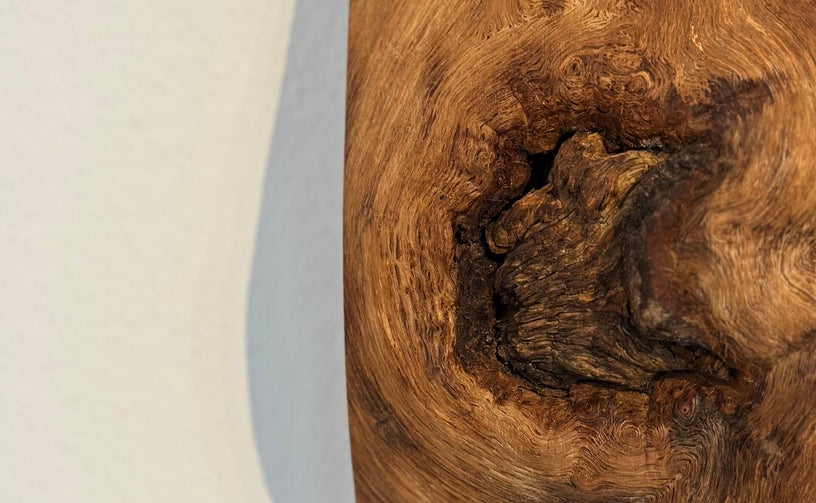 Handgefertigtes personalisiertes Holzschild aus regionalem Holz