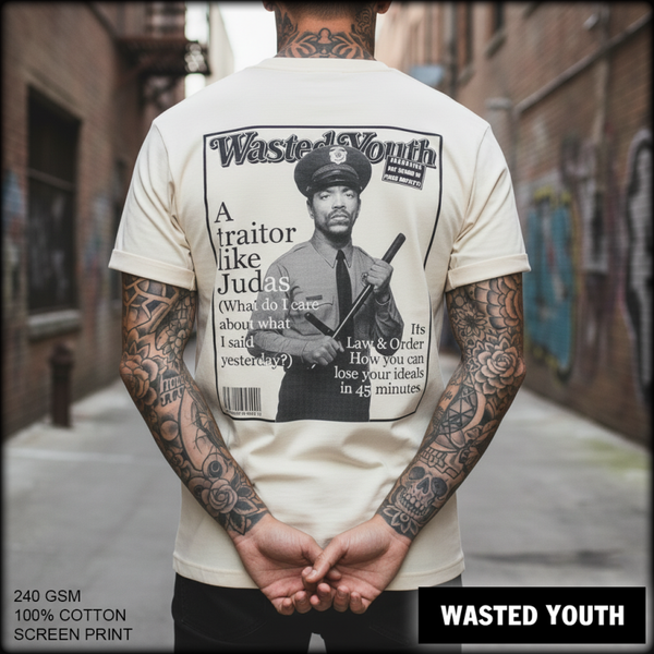 A Traitor I Shirt Marshmallow