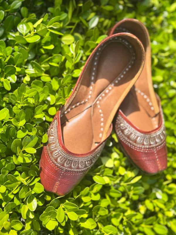 Women Traditional - Marron - Embroidered