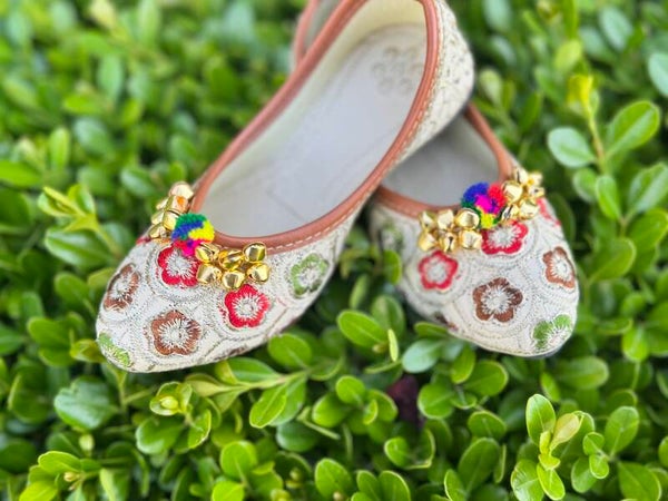 Floral Beige Jutti-Baby Girl