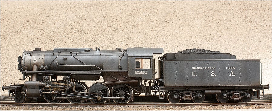 Roco 72155 USATC 2526 stoomlocomotief na weathering op dezelfde locatie op de modelbaan