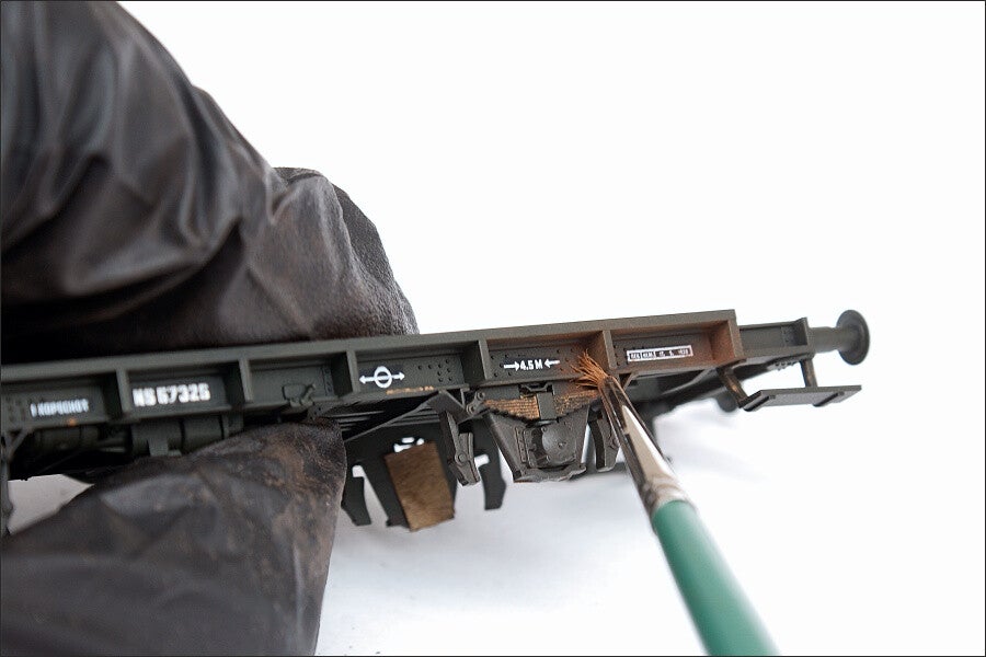 chassis_pigment_ammo_track_rust_aanbrengen