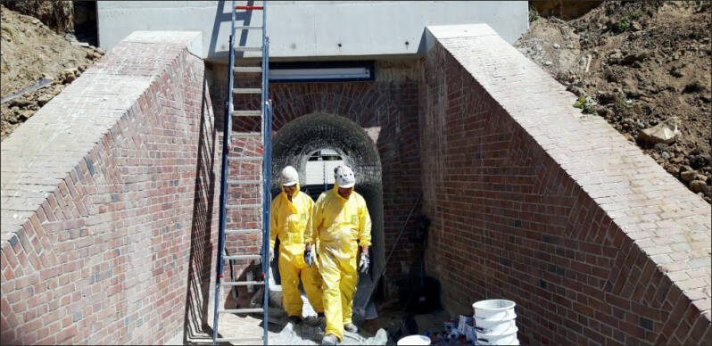 werkzaamheden aan de duiker onder de spoorlijn Valkenburg - Schin op Geul bij de Graafstraat