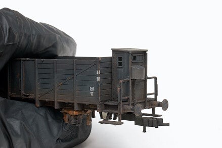 geweatherde_wagon_op_de_modelbaan_geuldalbaan-gealterter wagen_weathered train