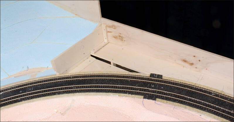 modeltreinbaan_landschapsbouw_piepschuim