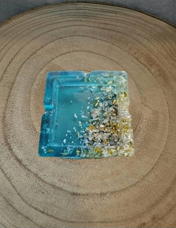 CENDRIER BLEU ET FEUILLES OR  ARGENT
