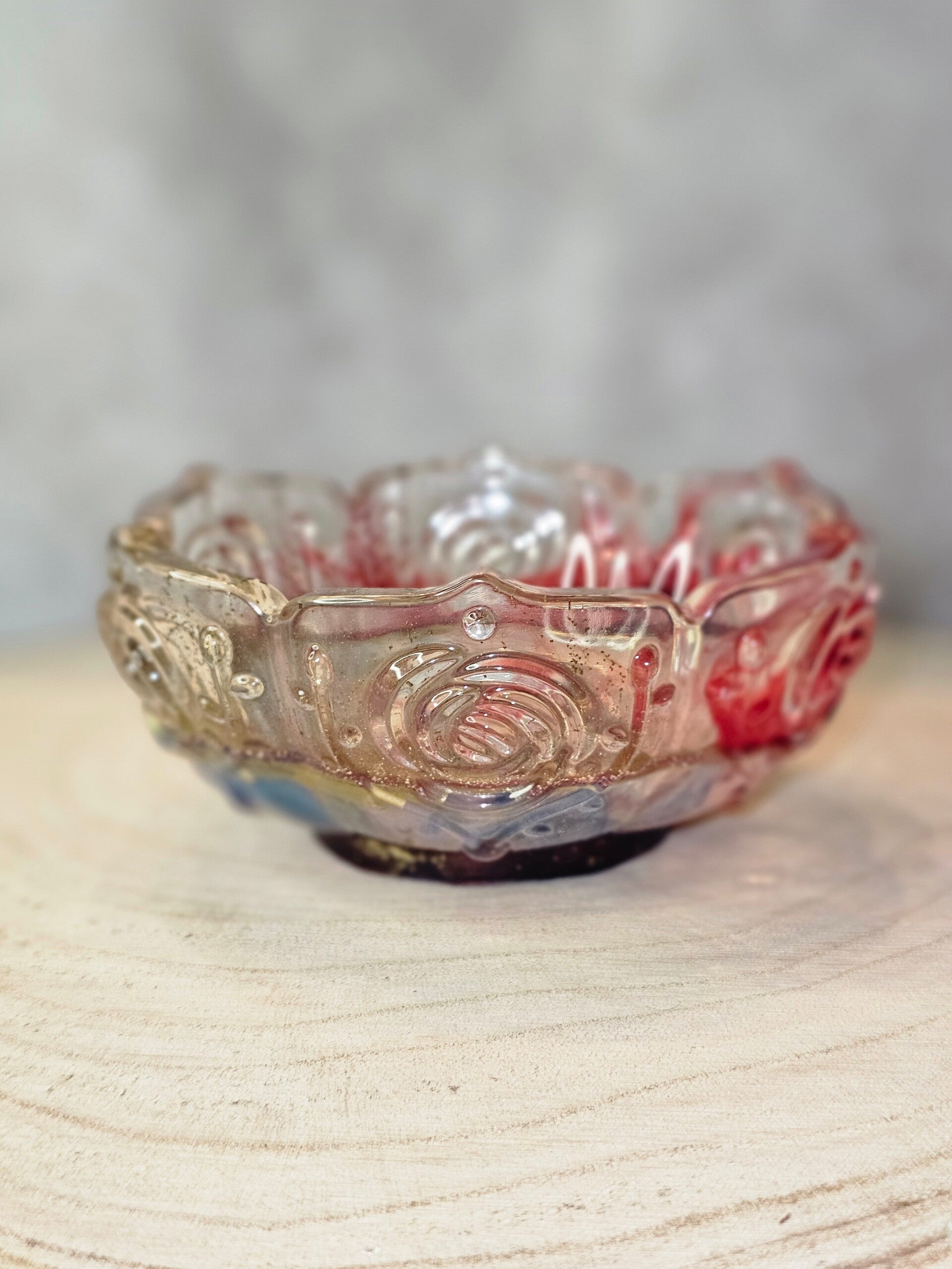 VIDE POCHE FLEUR TRANSLUCIDE ROUGE / OR