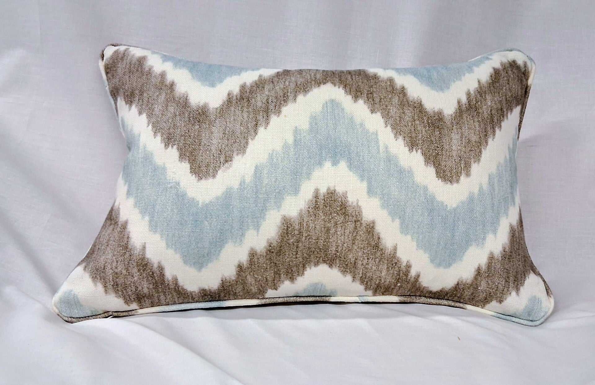 Cojín Aluminio 11  50x30cm.