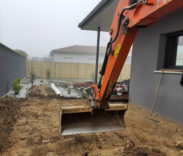 Terrassement pelle 1t8 + transport aller/retour