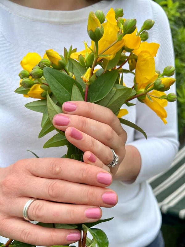 Shellac Manicure