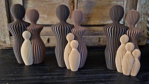 Gezinsbeeldjes - Bruin 15 cm -