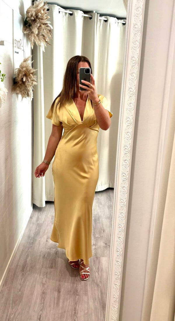Robe Goldie