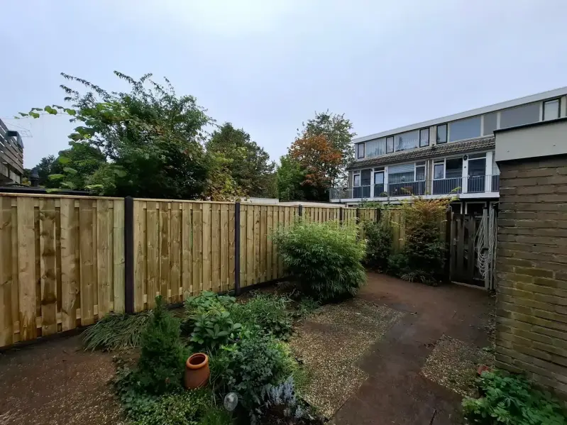 hout-beton schutting geimpregneerd