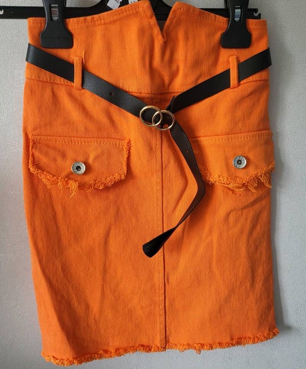 Jupe jean orange avec ceinture