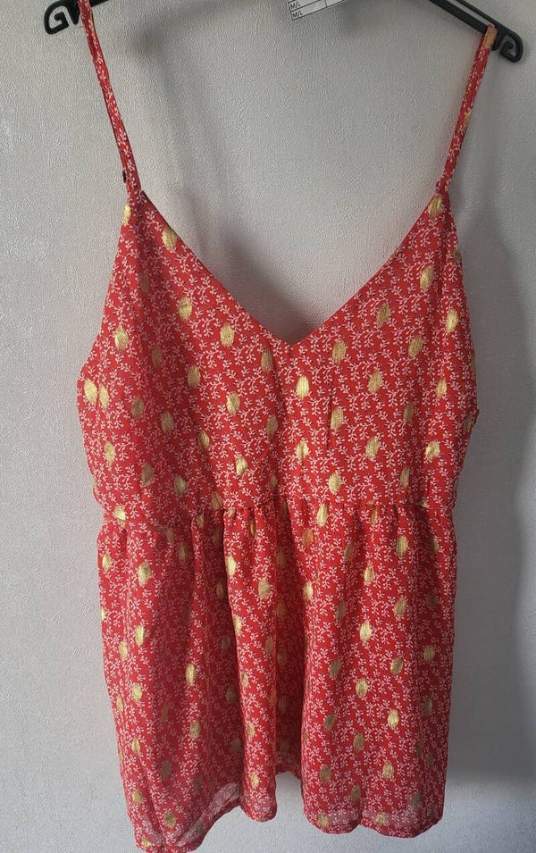 Débardeur rouge et or