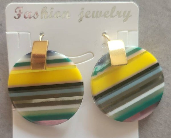 Boucles d'oreilles résine multicolore