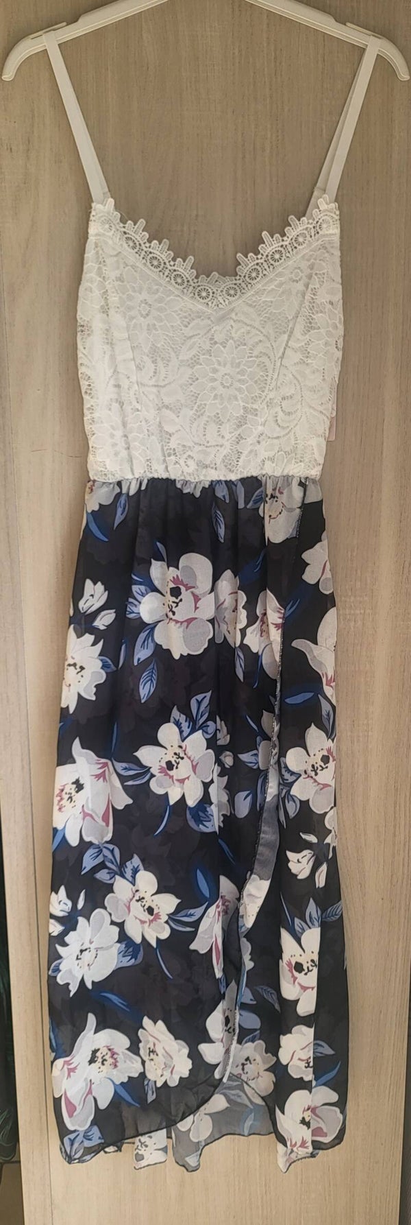 Robe dentelles voile