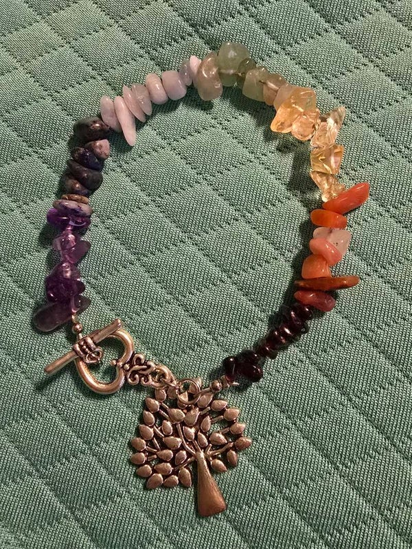 Bracelet pierres naturelles 7 chakras et arbre de vie