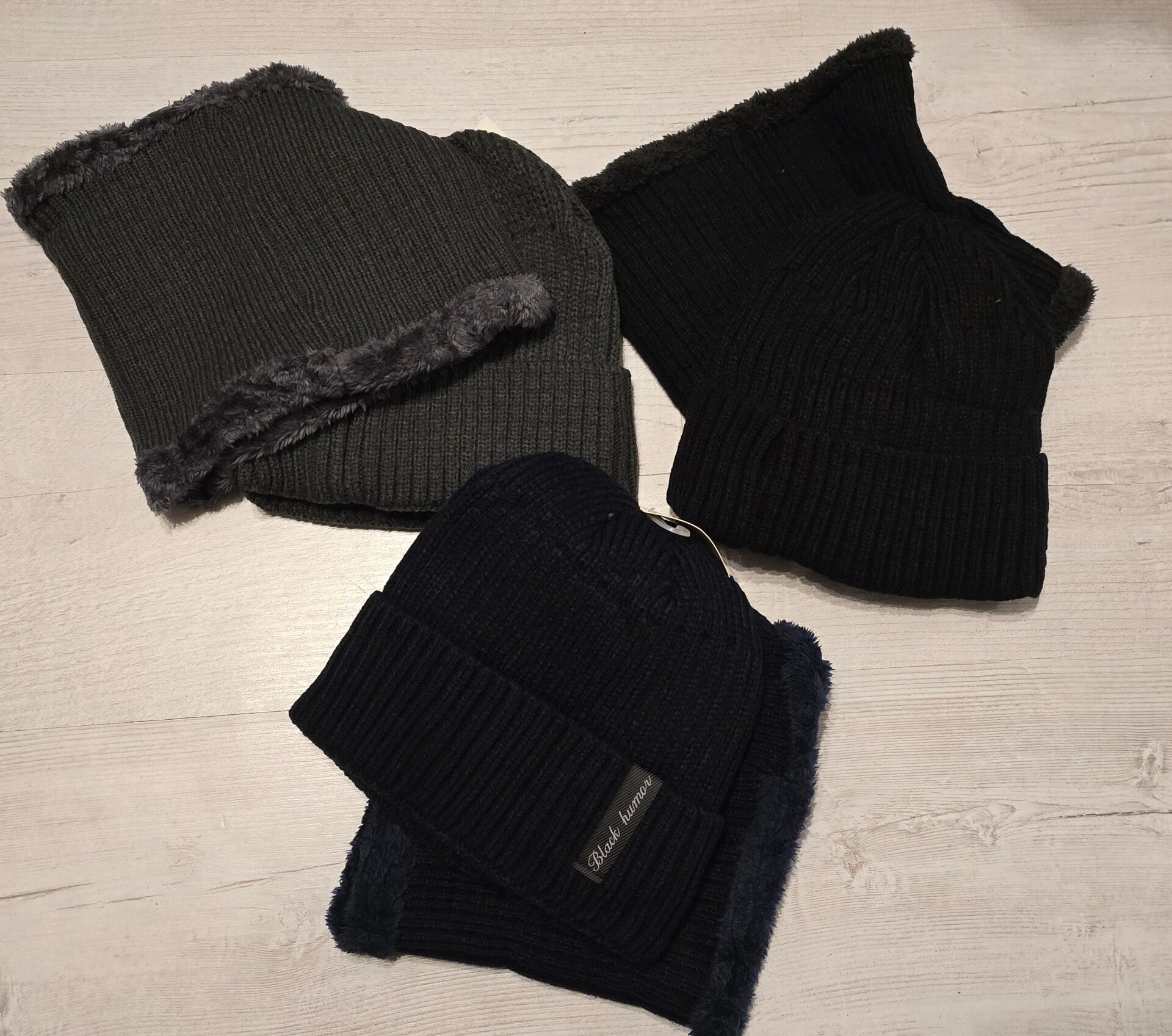 Ensemble bonnet et tour de cou