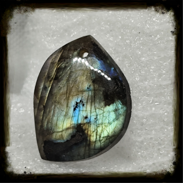 Pendentif Goutte en Labradorite (2.5 x 4 cm)
