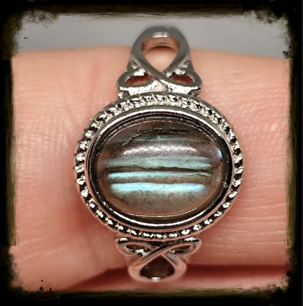 Bague Réglable en Laiton Rhodié avec Labradorite