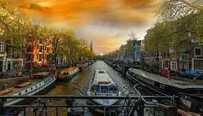 https://taxi-cheap.com/2315383_taxi-rotterdam-to-amsterdam