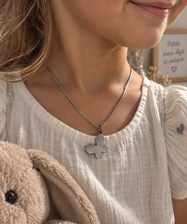 Collier Fly